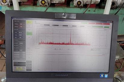 MFL-104 Sucker Rod Magnetic Flux Leakage Detector.jpg